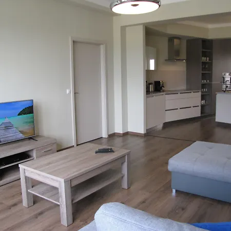 Empire Of Liberty 부다페스트