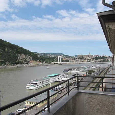 Apartment Empire Of Liberty Budapest